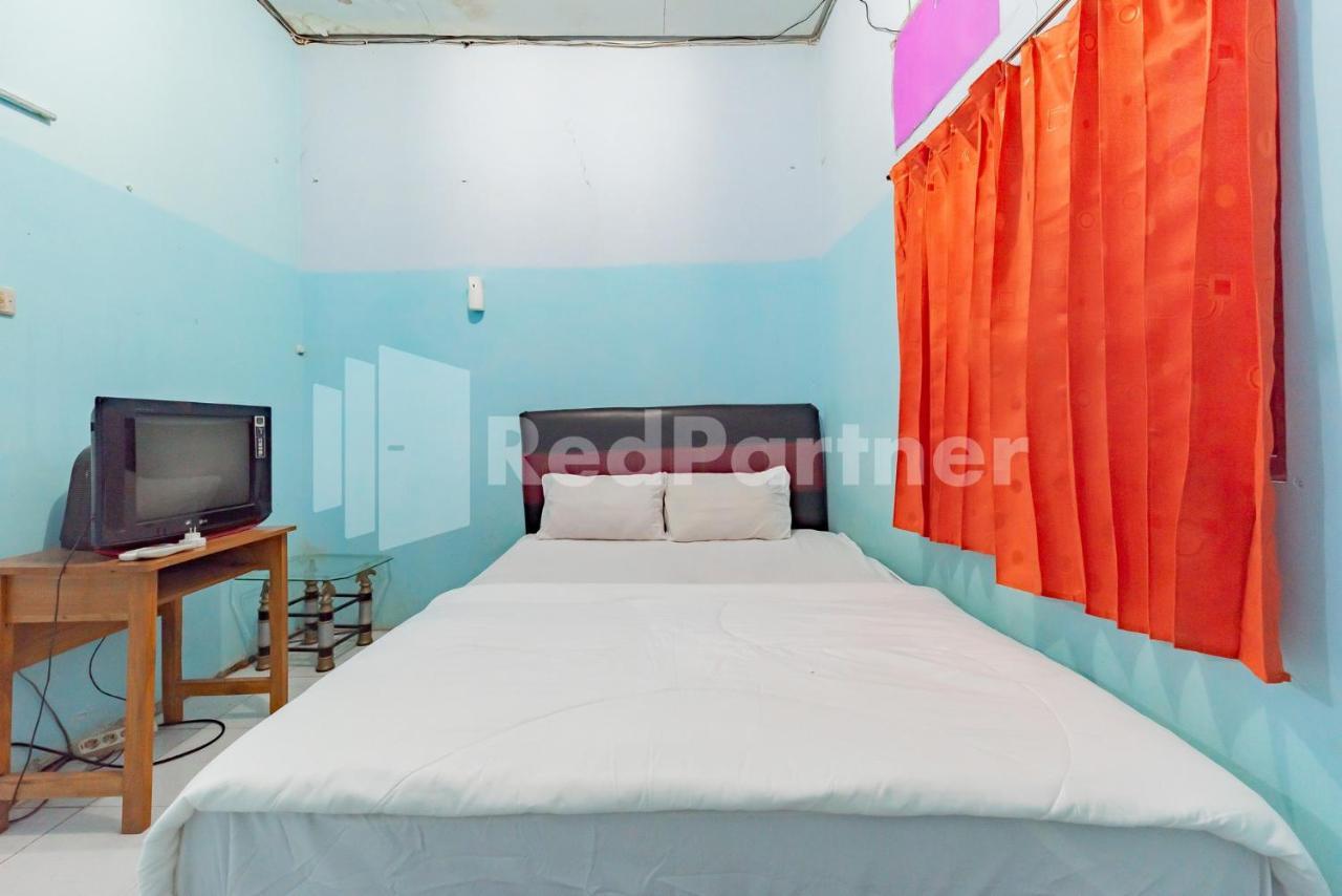 Ana Guest House Syariah Mitra Reddoorz Banjarbaru Екстер'єр фото